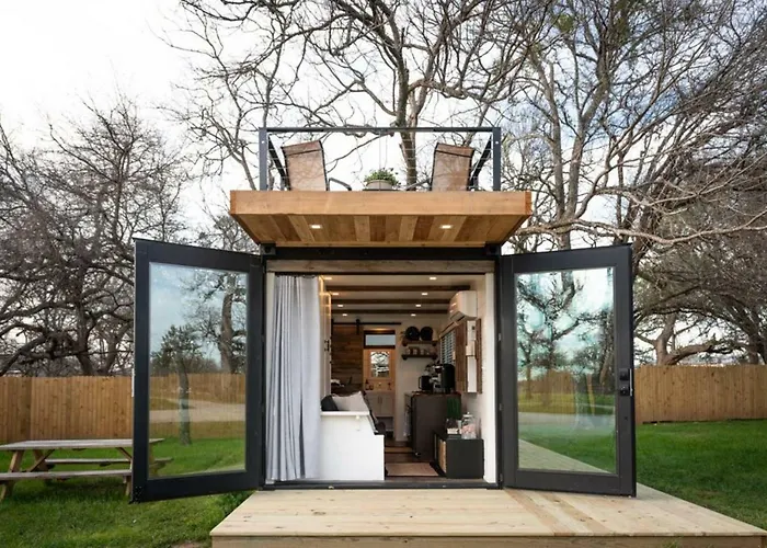 Tiny CargoHome â 12 min. to Magnolia Silos/Baylor